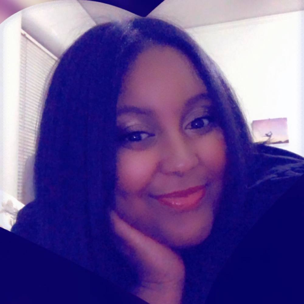 Meet your Posher, Lorissa